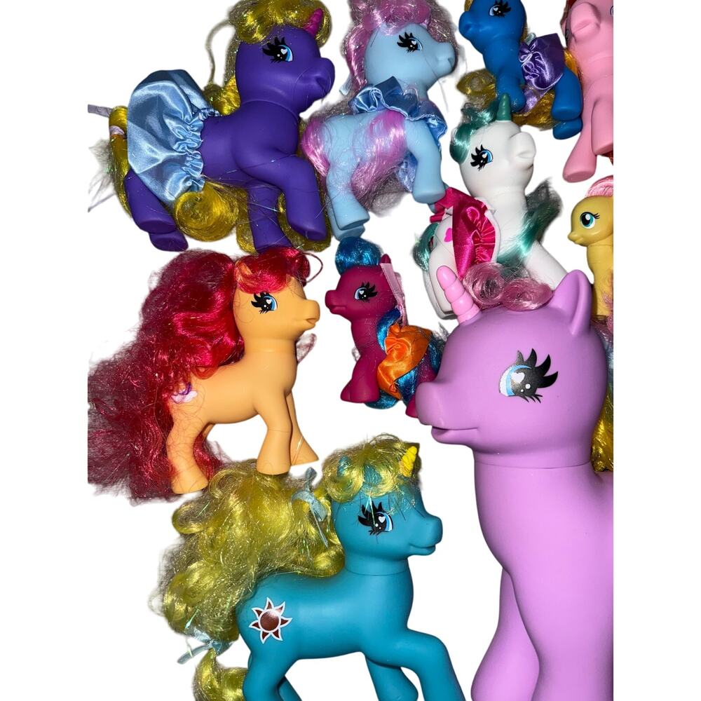 My Little Pony Hasbro Gi-go generic Mixed Bundle Lot 12 Various Sizes & Colors - Picture 2 of 3